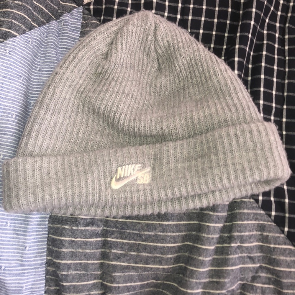 Nike sb grey beanie